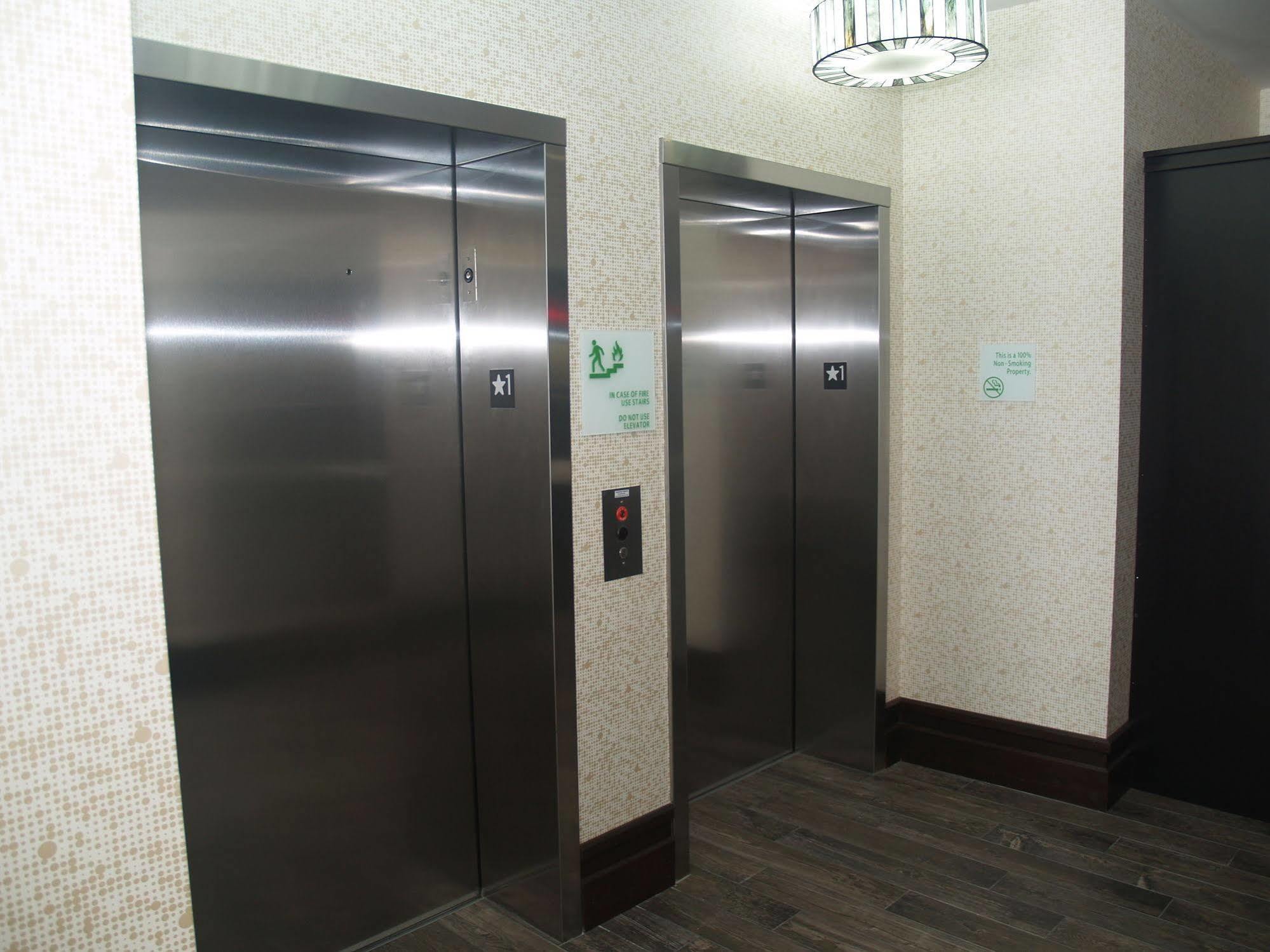 Holiday Inn Salina By Ihg Luaran gambar